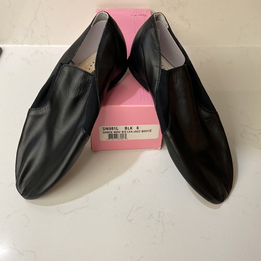 Black Slip On Jazz Shoes Size 6